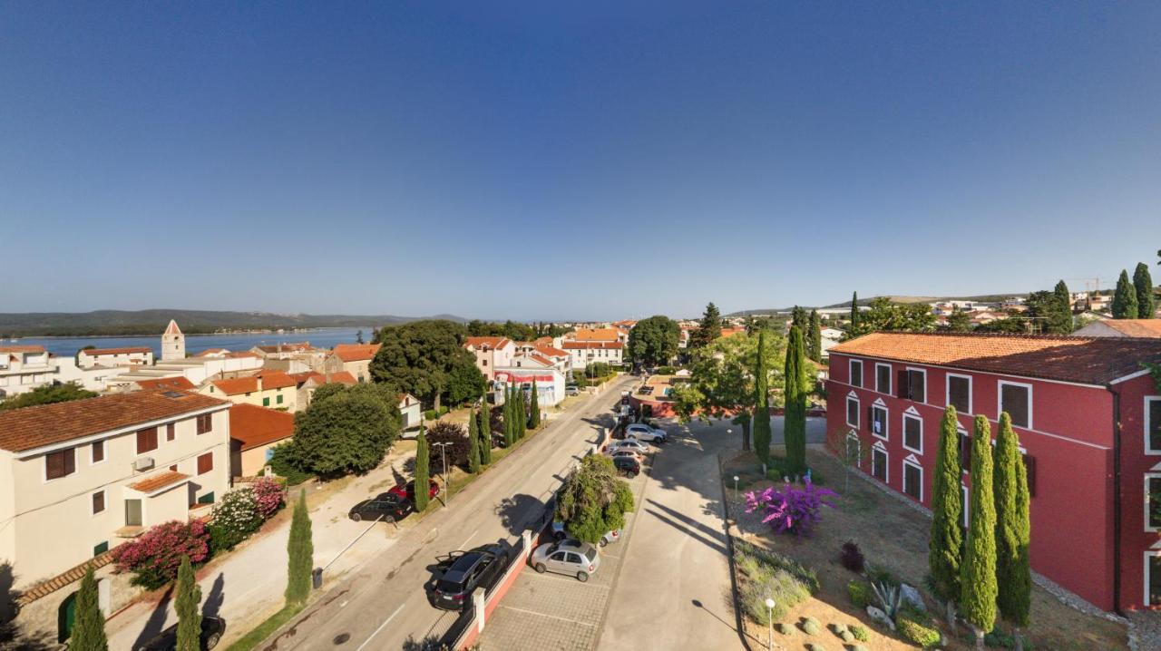 Hotel Villa Donat Sveti Filip i Jakov Buitenkant foto