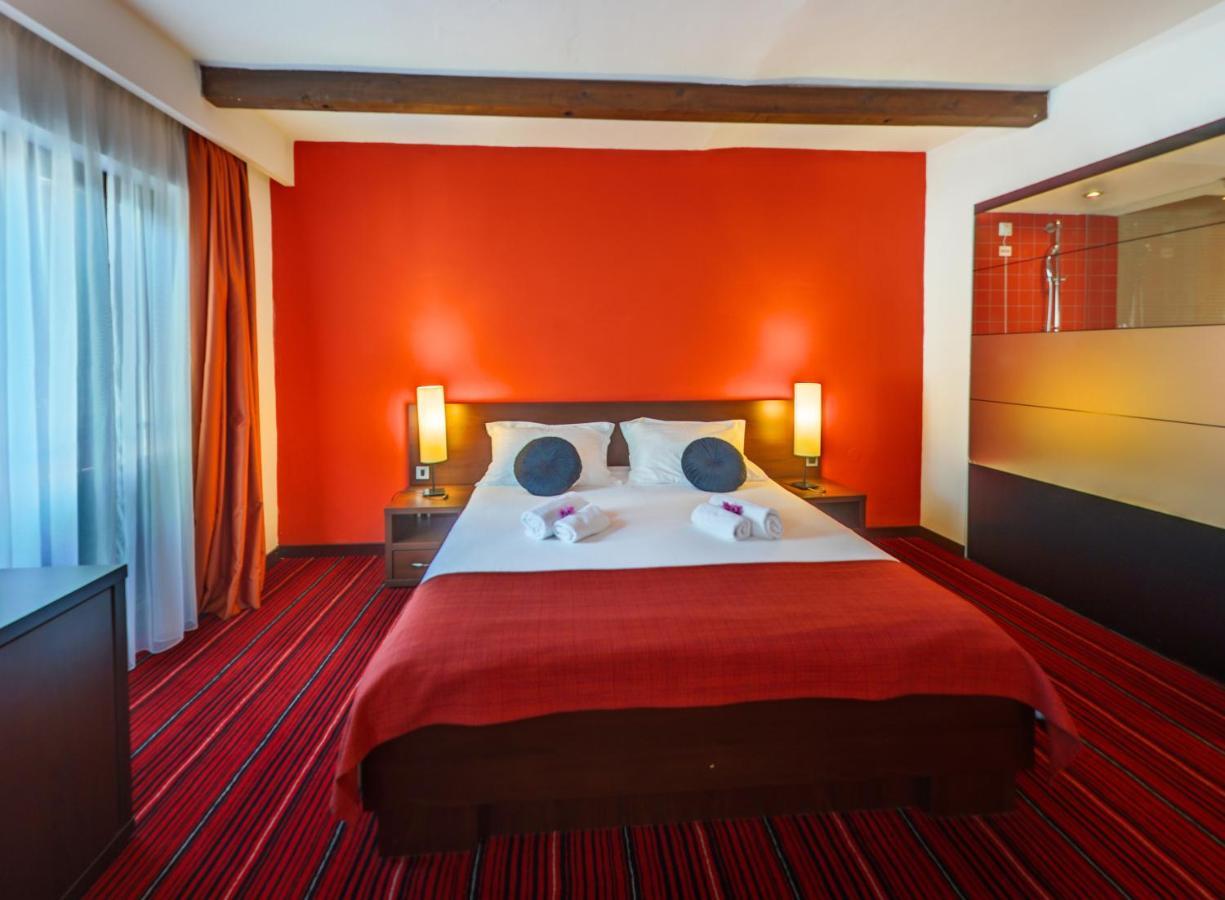 Hotel Villa Donat Sveti Filip i Jakov Buitenkant foto