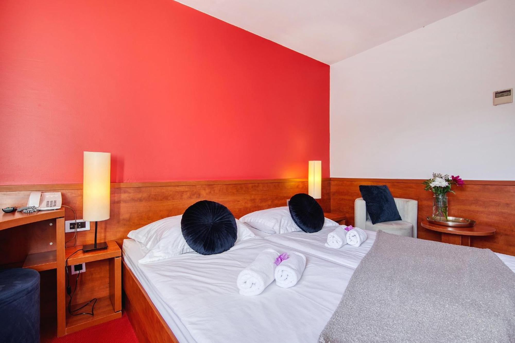 Hotel Villa Donat Sveti Filip i Jakov Buitenkant foto