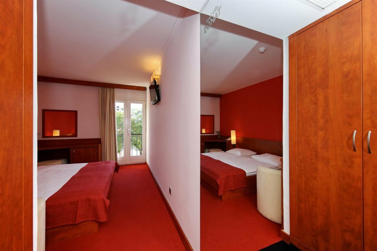 Hotel Villa Donat Sveti Filip i Jakov Buitenkant foto
